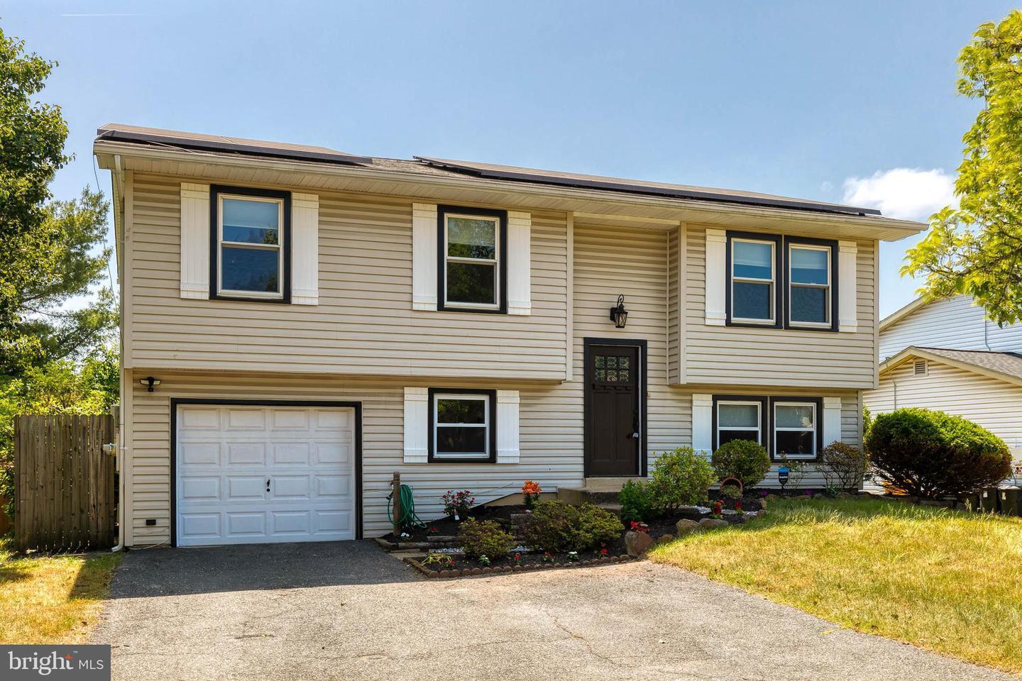 4 Bedroom Rental – **PENDING** 1909 Armor Ct, Severn, MD, 21144