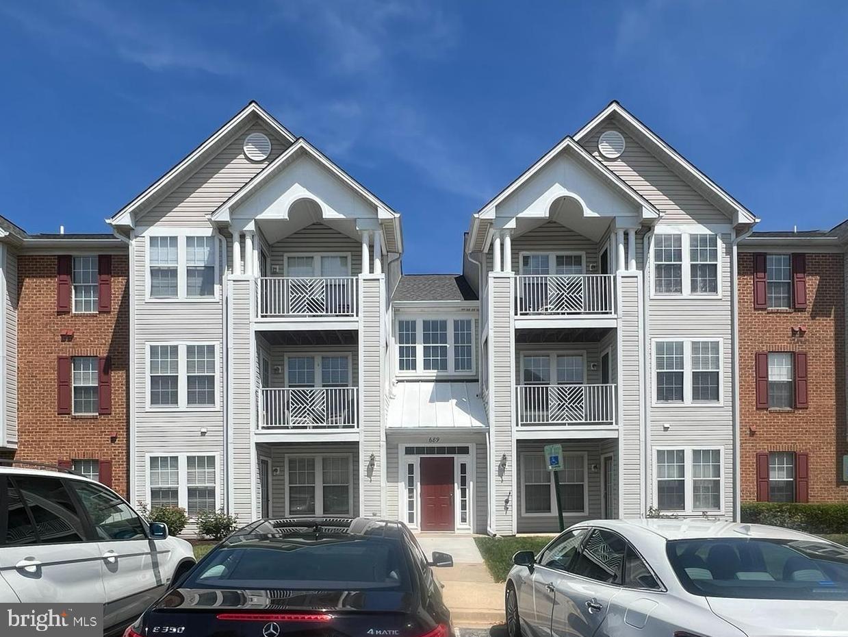 2 Bedroom Rental – 689 Winding Stream Way, Unit #204, Odenton, MD, 21113